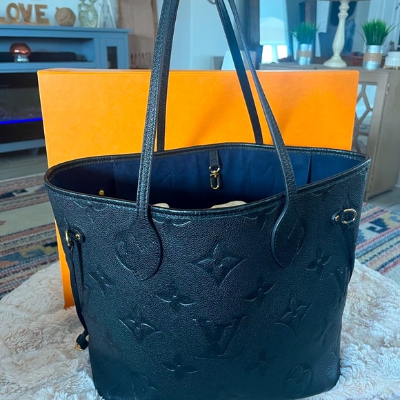 Louis Vuitton Neverful MM - Picture 4 of 17